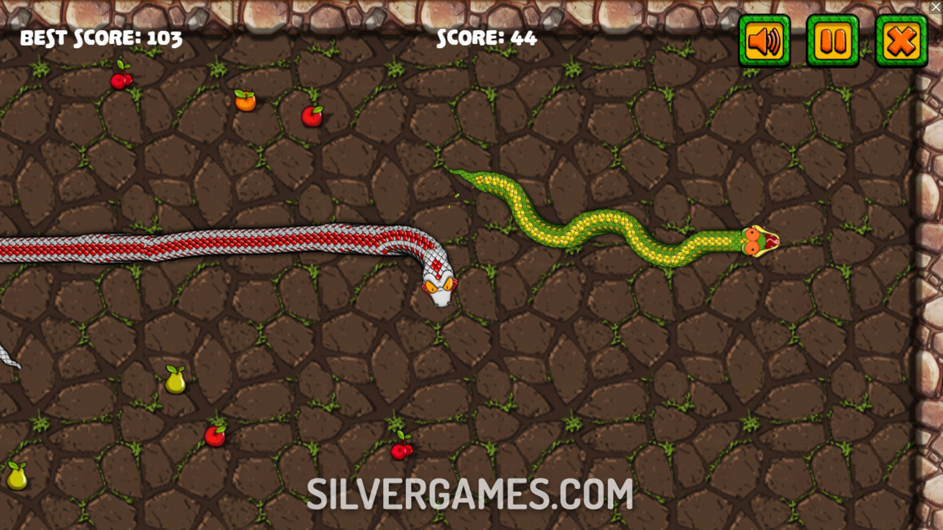 Snake Attack - Играйте Онлайн на SilverGames 🕹️